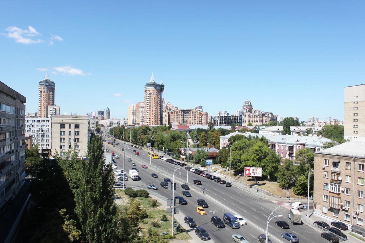 On Pechersk Apartment