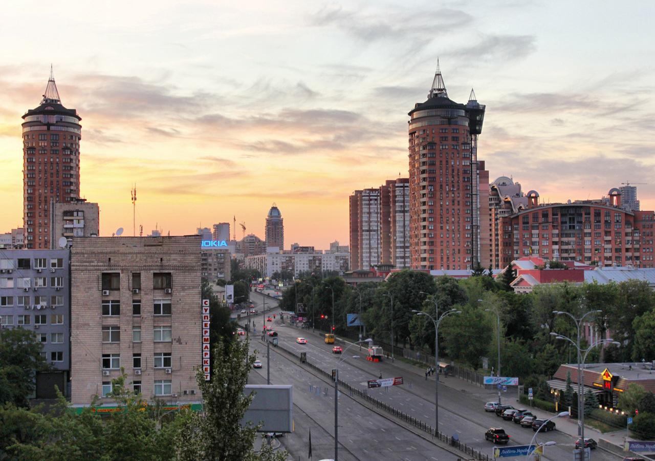 On Pechersk Apartment *